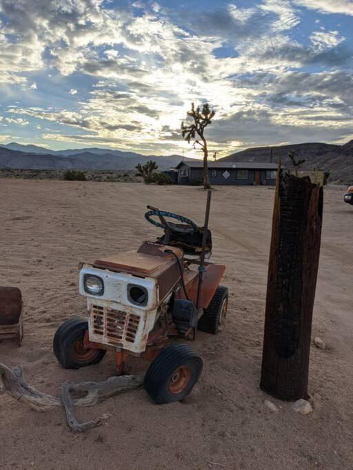Villa Chasing The Moon: Expansive Tub Views Near Pappy'S à Pioneertown Extérieur photo