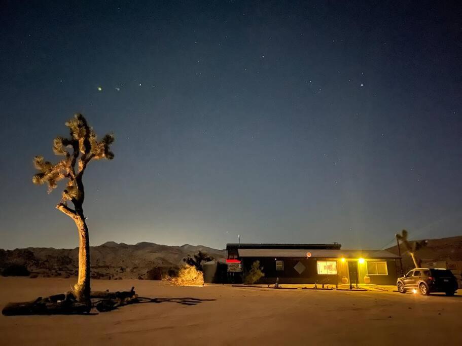 Villa Chasing The Moon: Expansive Tub Views Near Pappy'S à Pioneertown Extérieur photo
