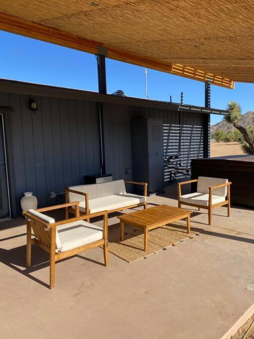 Villa Chasing The Moon: Expansive Tub Views Near Pappy'S à Pioneertown Extérieur photo