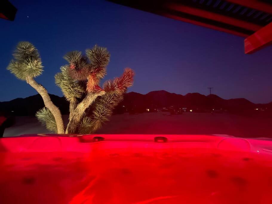 Villa Chasing The Moon: Expansive Tub Views Near Pappy'S à Pioneertown Extérieur photo
