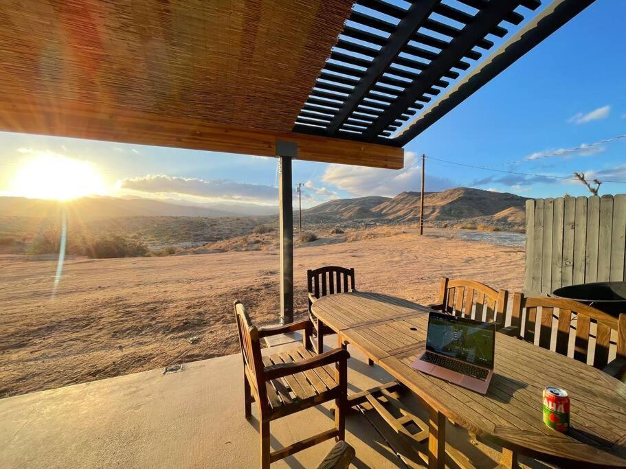 Villa Chasing The Moon: Expansive Tub Views Near Pappy'S à Pioneertown Extérieur photo